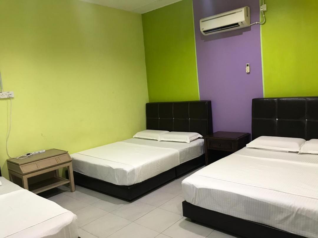 Taman Negara Rainbow Guest House Kuala Tahan Exteriör bild