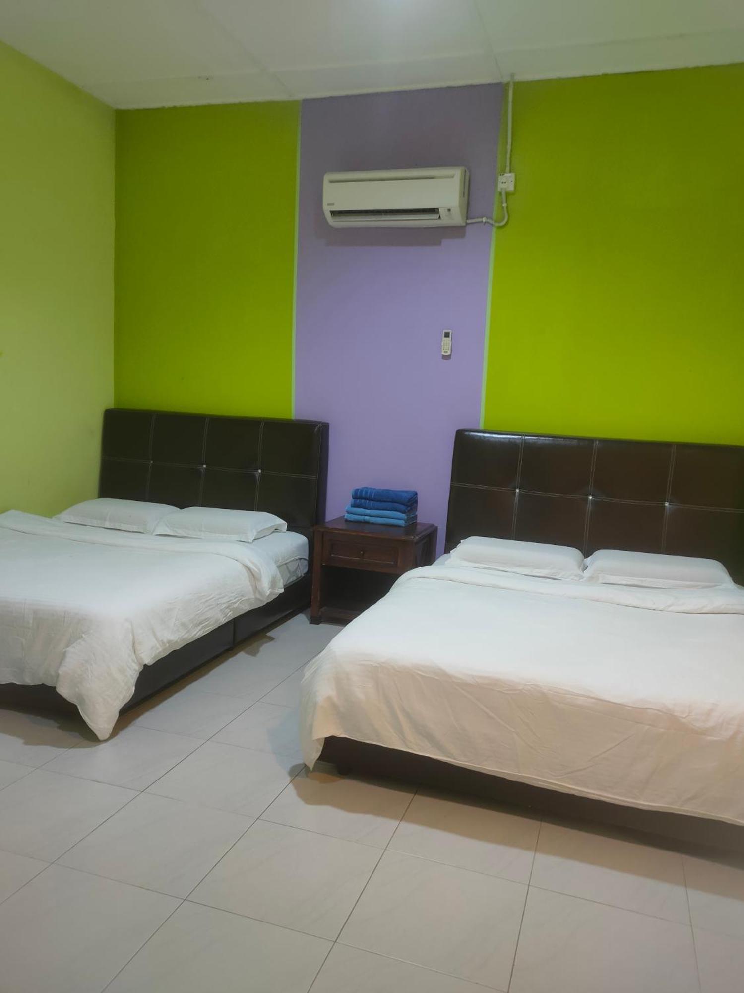Taman Negara Rainbow Guest House Kuala Tahan Rum bild